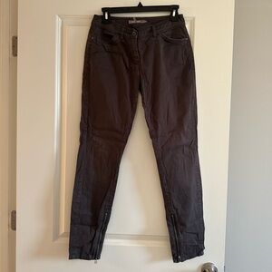 Sandwich Jeans with Zipper Detail!